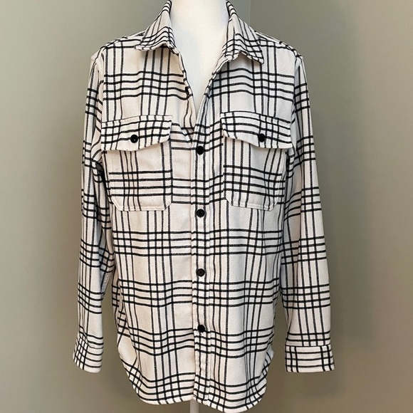 H&M Other - H&M Black and White Plaid Casual Button Down Shirt